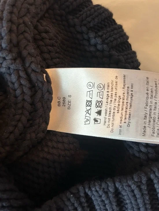 Ganni Navy Cable-Knit Sleeveless Sweater - Picture 6 of 6